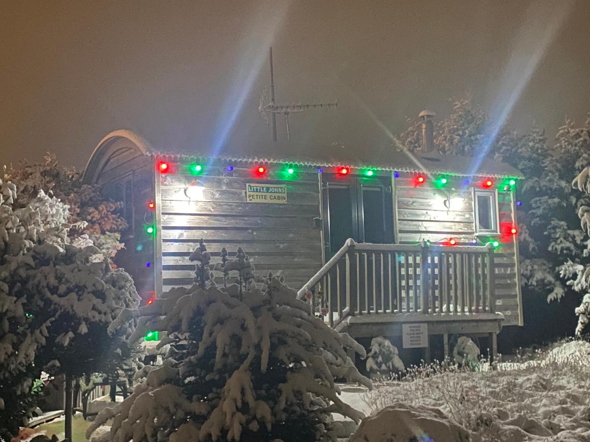 Blidworth The Little John Petite Cosy Log Cabin - Sleeps 2, Great For Romantic Breaks, Couples, Single Guests, Near Sherwood Forest At Fairview Farm, Nottingham Set In 88 Acres מראה חיצוני תמונה