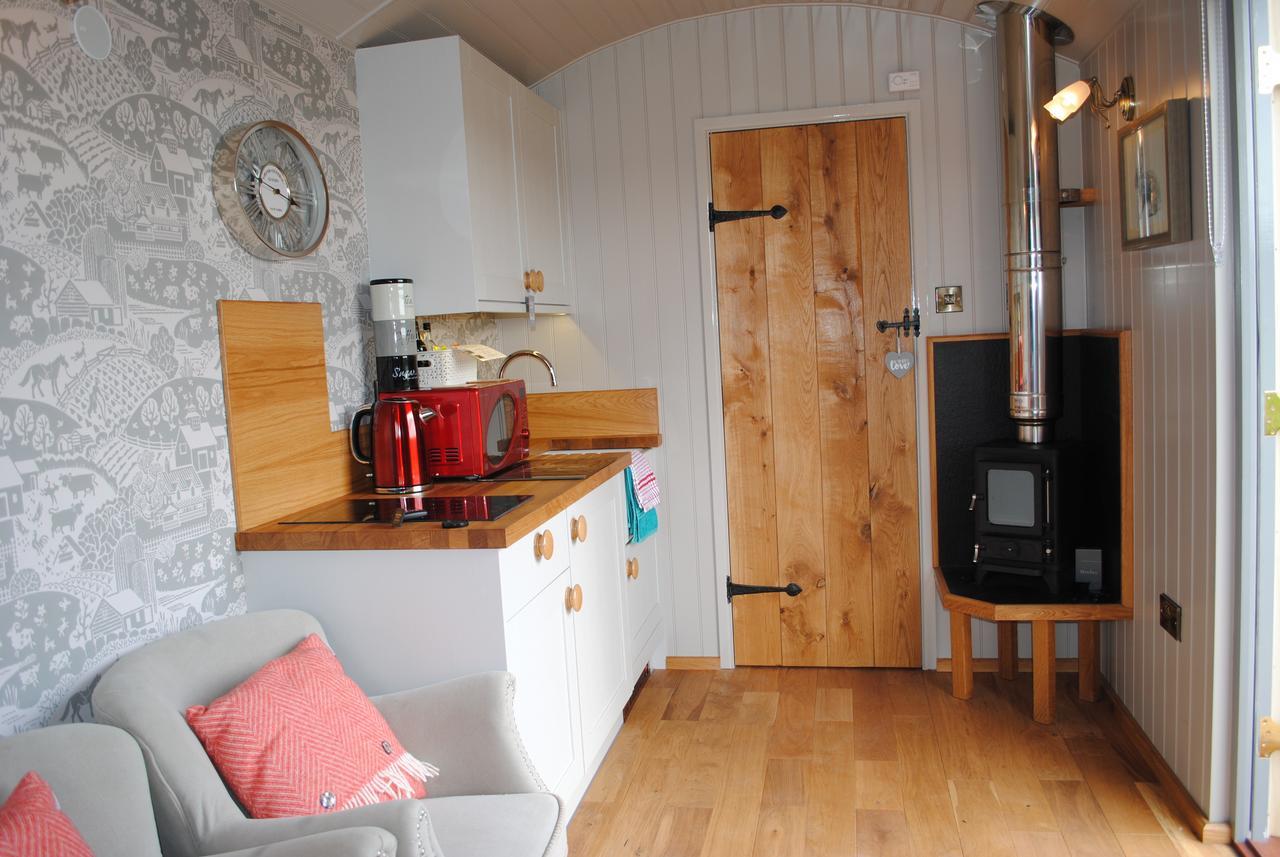 Blidworth The Little John Petite Cosy Log Cabin - Sleeps 2, Great For Romantic Breaks, Couples, Single Guests, Near Sherwood Forest At Fairview Farm, Nottingham Set In 88 Acres מראה חיצוני תמונה