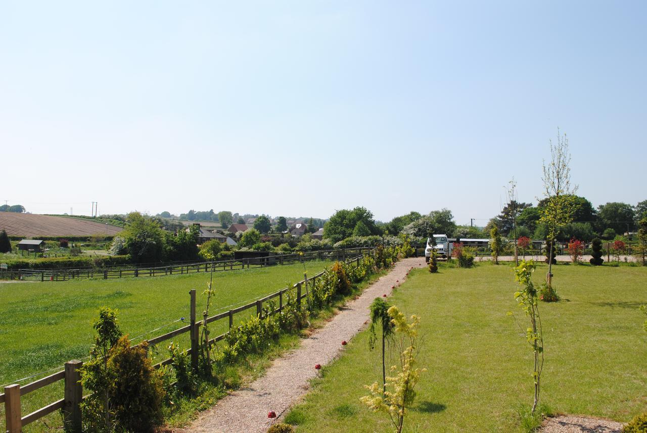 Blidworth The Little John Petite Cosy Log Cabin - Sleeps 2, Great For Romantic Breaks, Couples, Single Guests, Near Sherwood Forest At Fairview Farm, Nottingham Set In 88 Acres מראה חיצוני תמונה